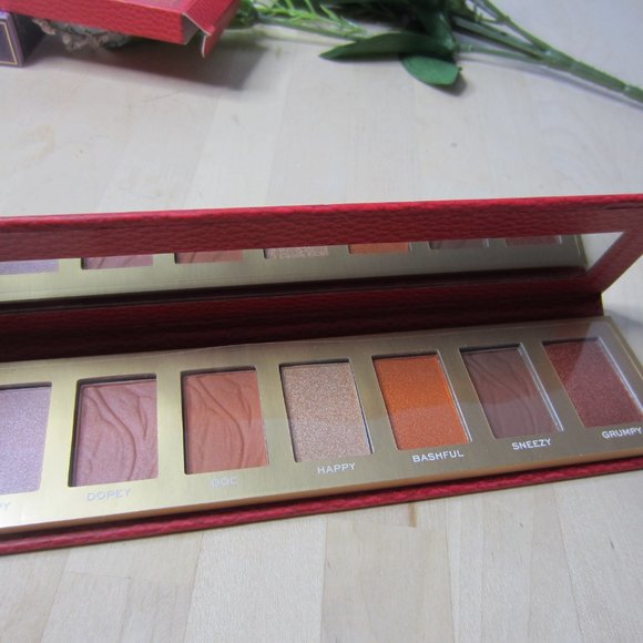 DISNEY Eyeshadow Palettes Bundle NIB Mulan, Snow White, Beauty and the Beast - Picture 5 of 6